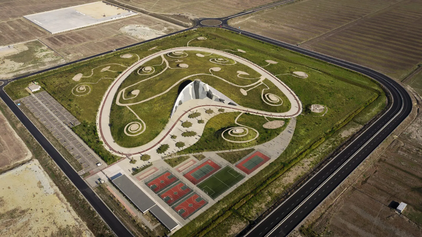 ECO-PARK DURRES by CASANOVA + HERNANDEZ ARCHITECTS