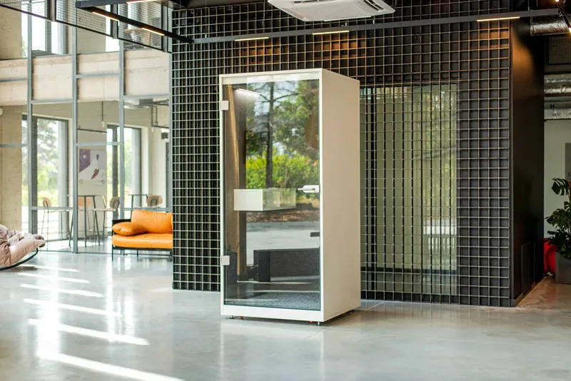 Poddie Phone – Soundproof Phone Booth by Tim Petzold