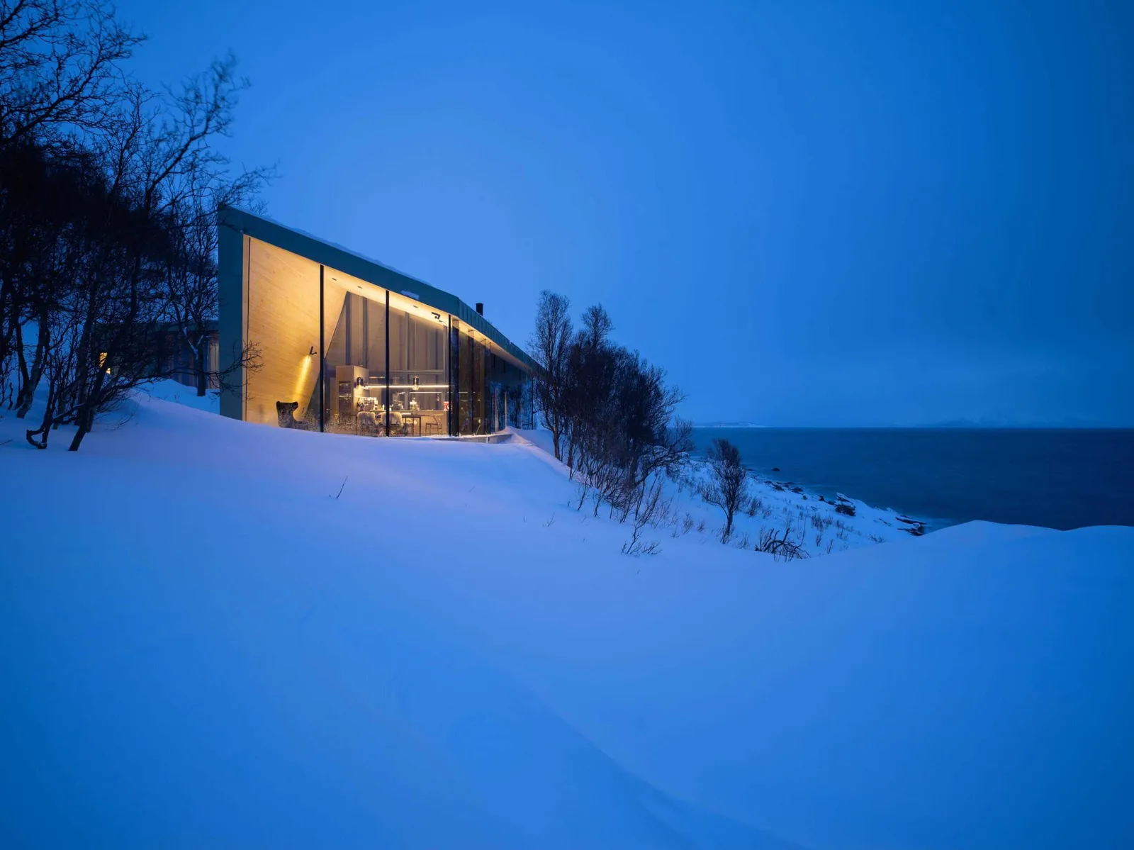 Aurora Lodge by Snorre Stinessen Architecture