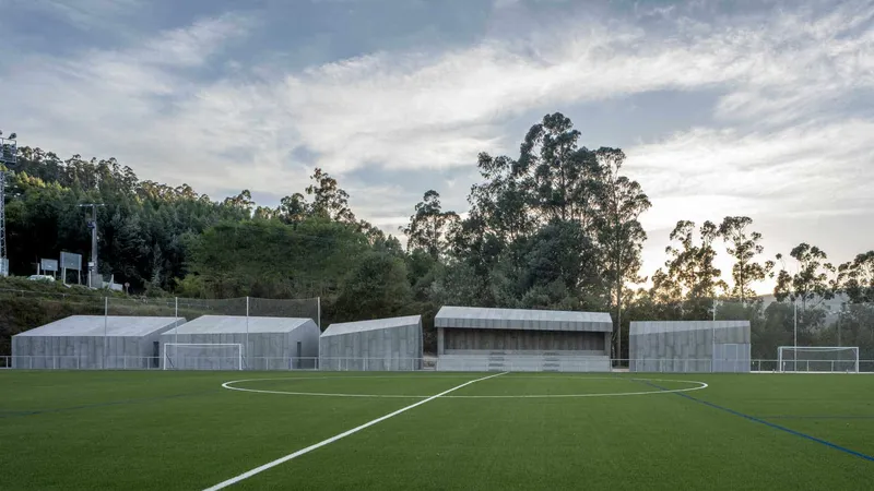 Campañó football field by Santos y Mera Arquitectos