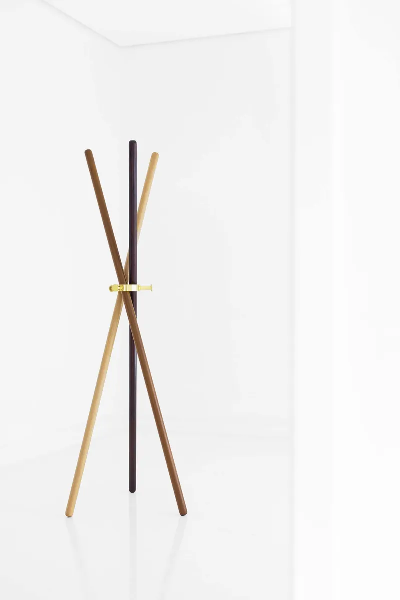 Varetas Coat Stand by Leandro Garcia