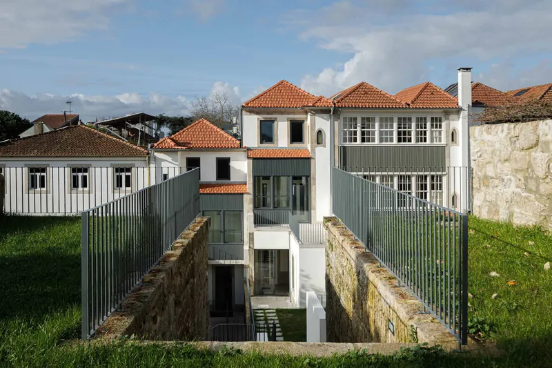 Marlim D. João IV by Atelier d’Arquitectura Lopes da Costa