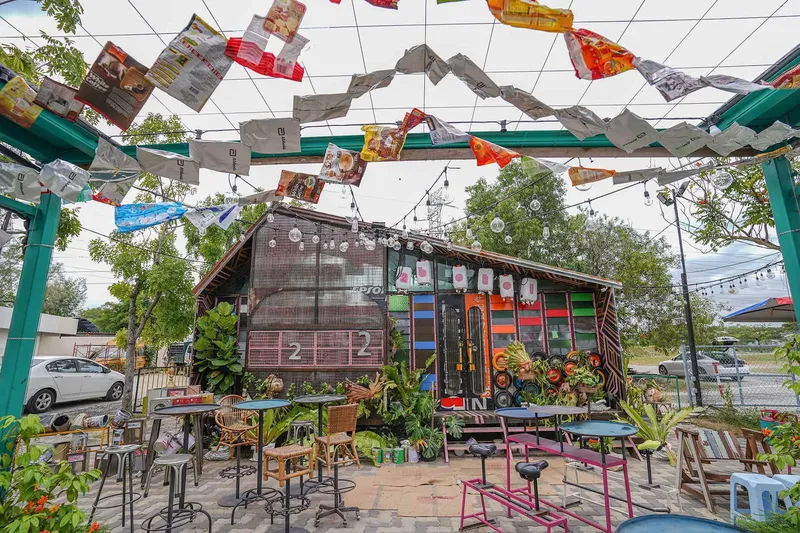 Kafe Dua Botol by Lab Two Design