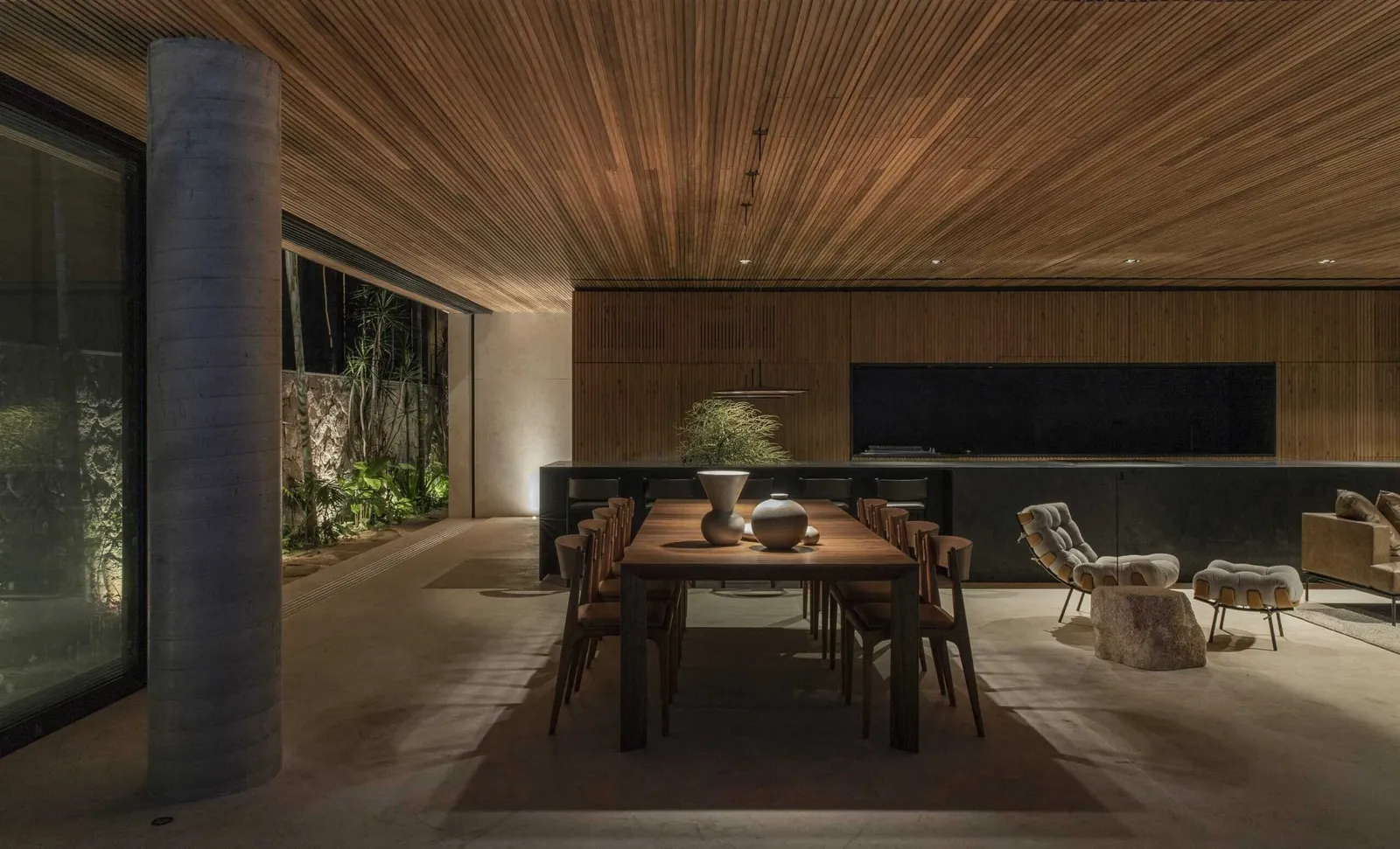 House Q04L63 by mf+arquitetos
