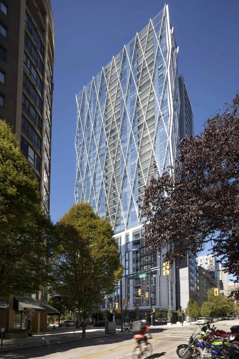 8X On The Park by GBL Architects