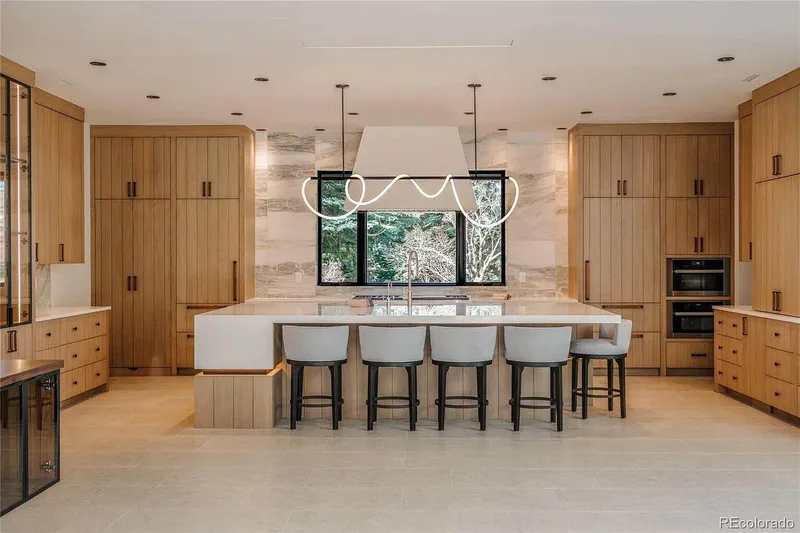 The Linear House: A Modern Reinvention by Duet Design Group