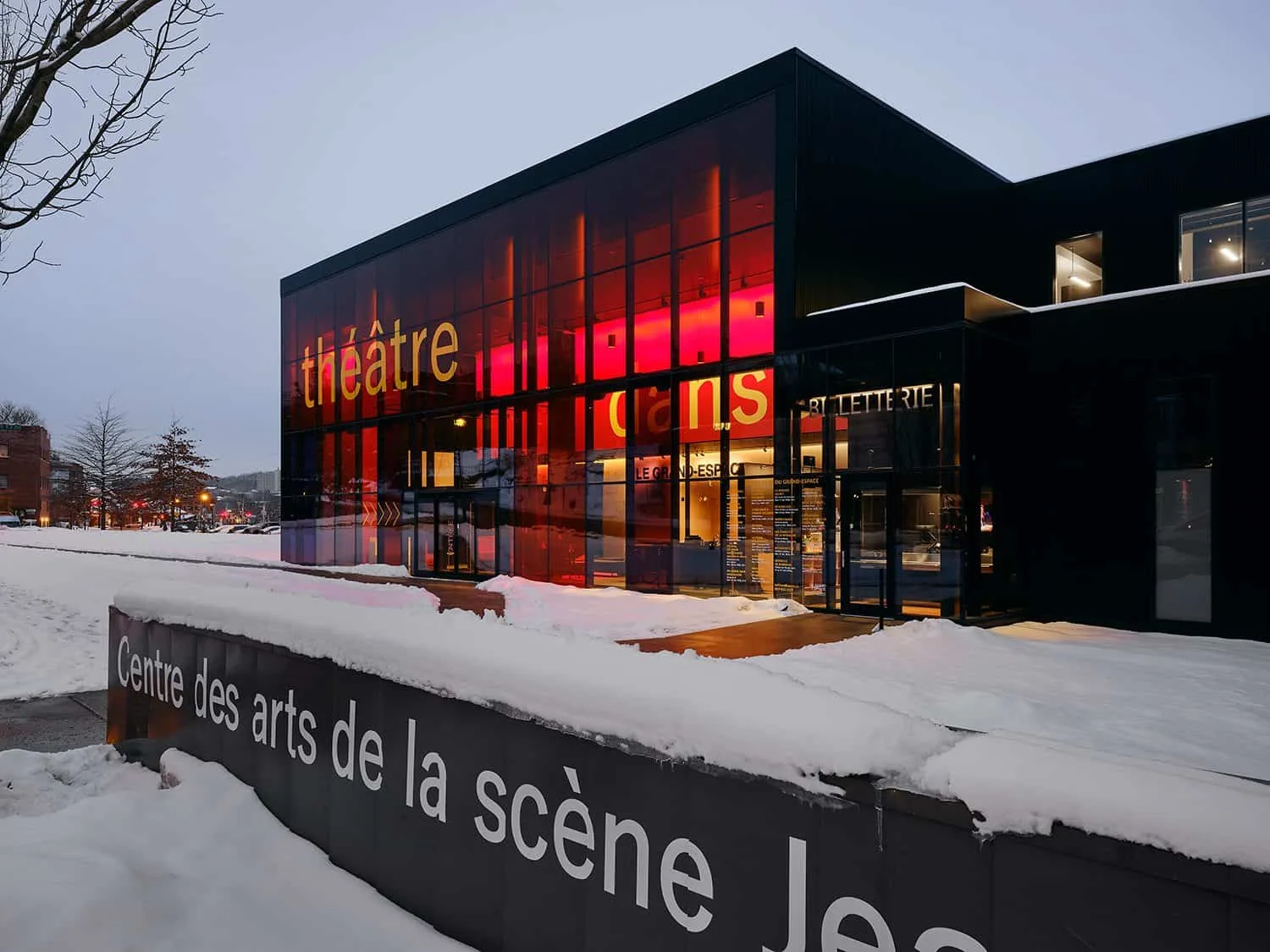 Le Grand-Espace Sherbrooke by Atelier Paul Laurendeau + NEUF architectes