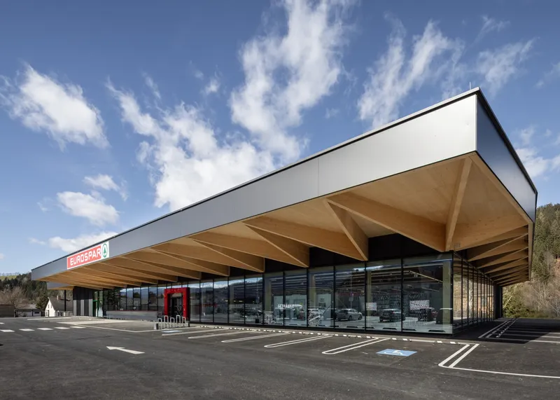 Eurospar Hönigsberg by Viereck Architekten ZT-GmbH