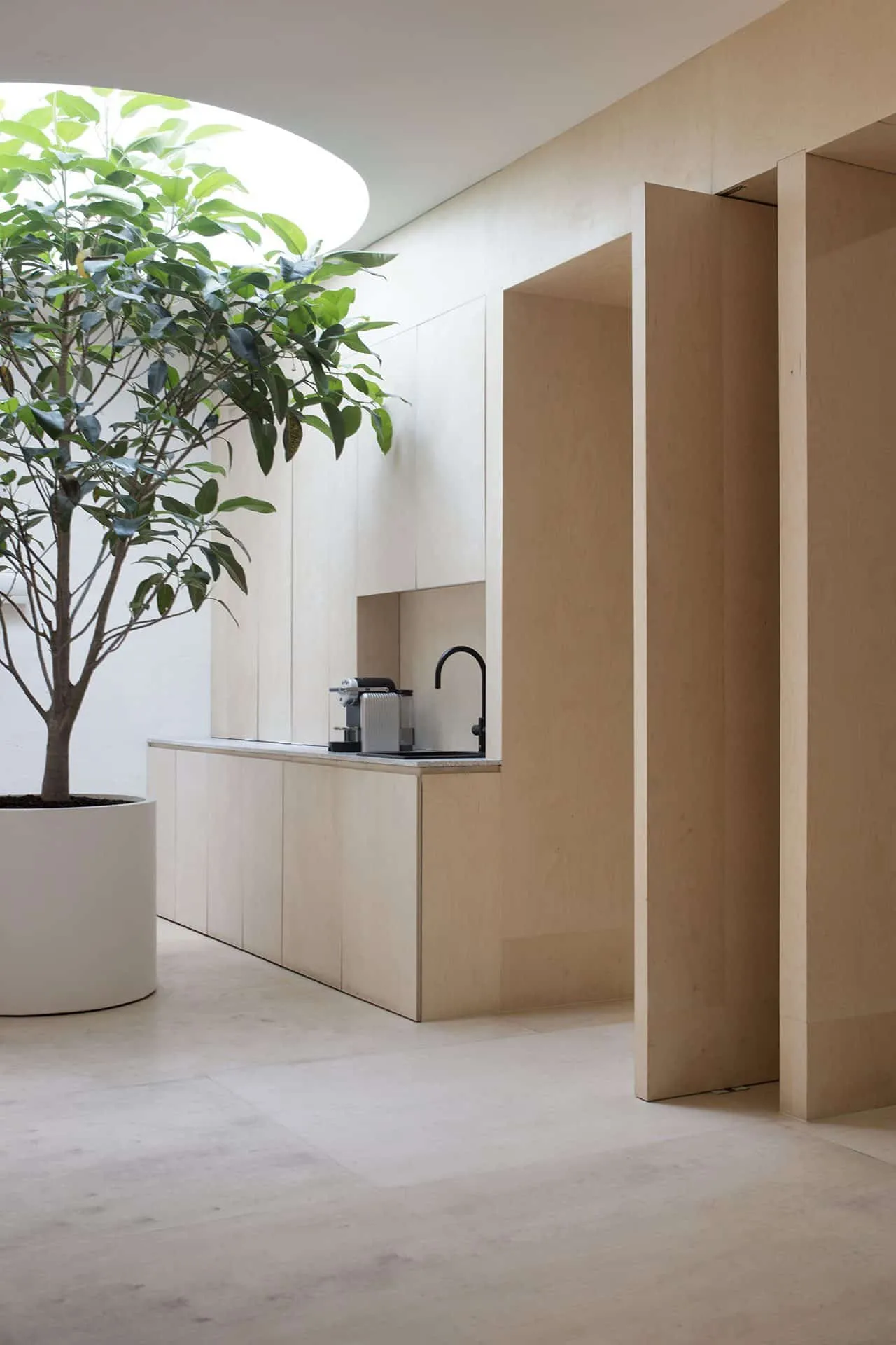 Coppin Street Studio by Pitch Architecture + Design