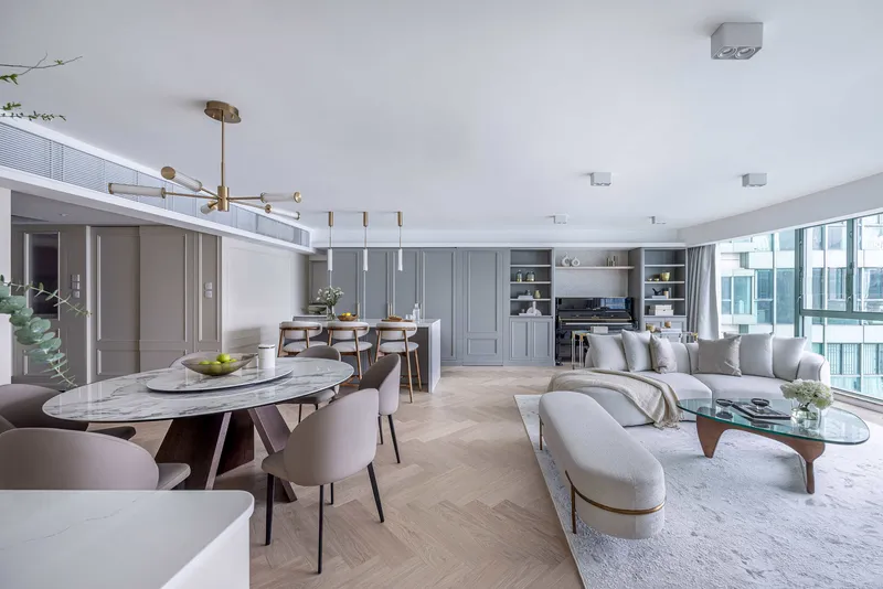 Laguna Verde by Grande Interior Design