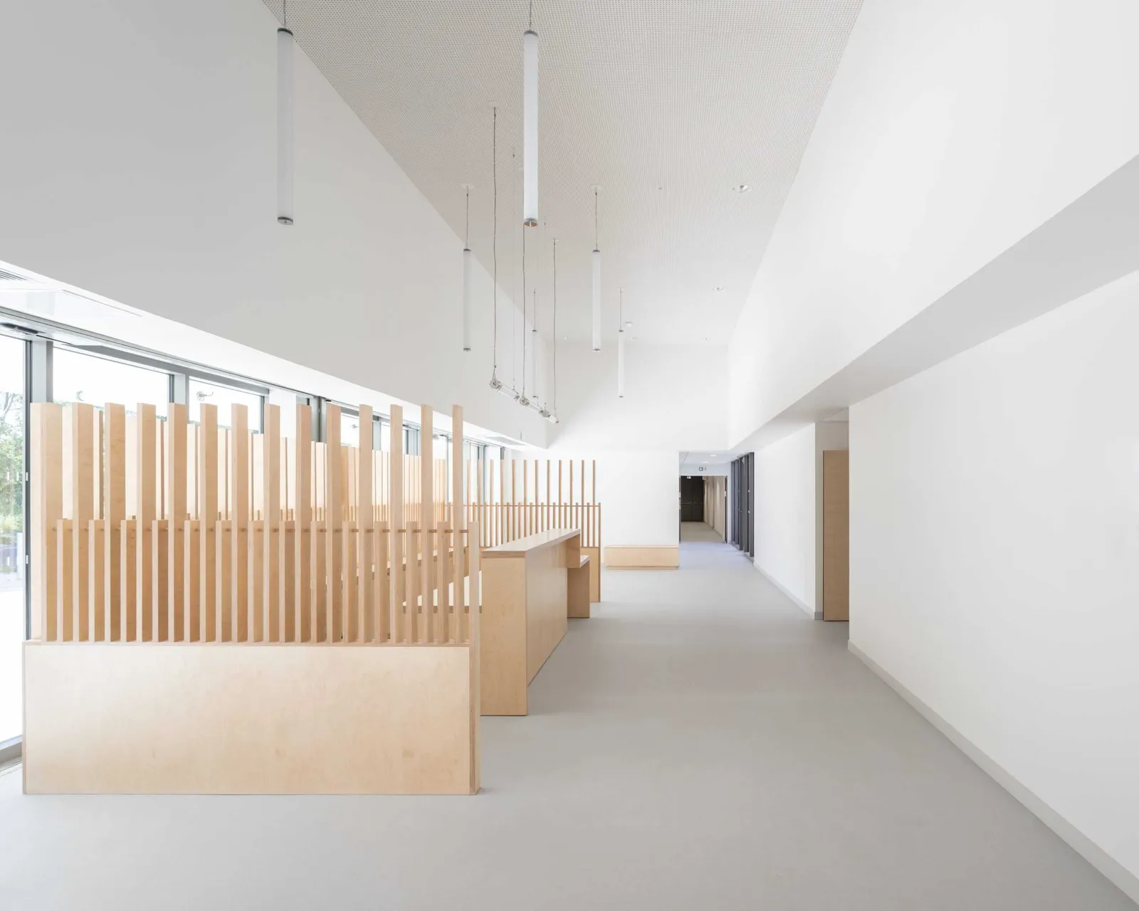 Charleval Medical Centre by MAAJ ARCHITECTES