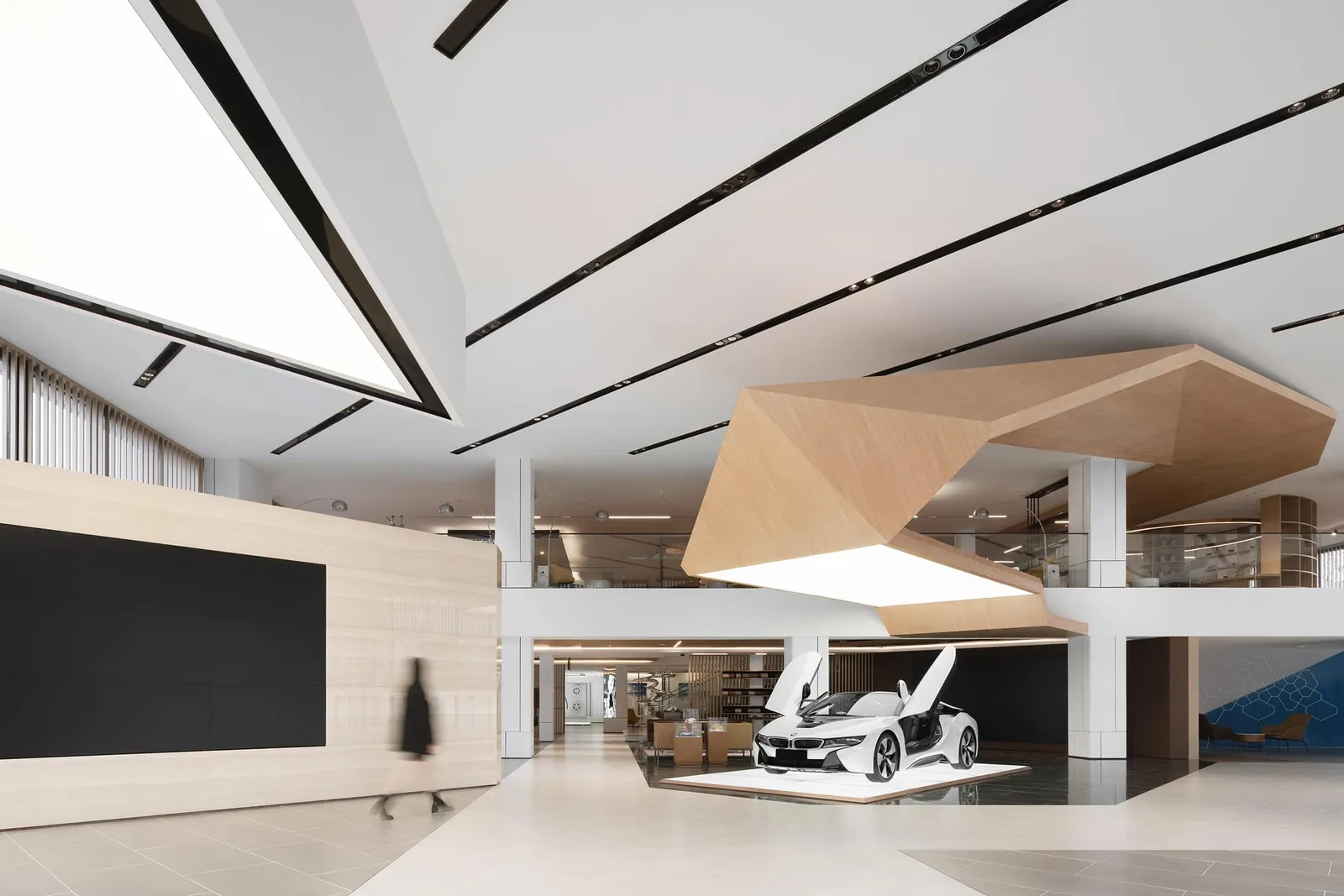 Chengdu BMW Experience Center by ARCHIHOPE