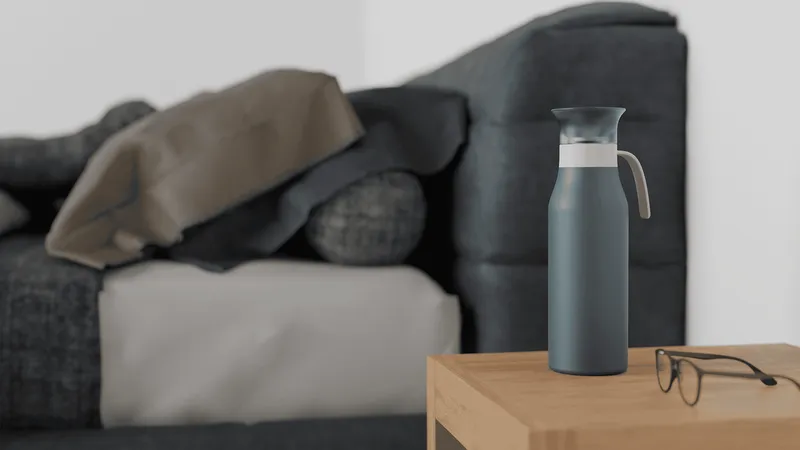 Apo – an Inclusive and Intelligent Water Bottle by HCL Technologies Ltd. / STRIDE