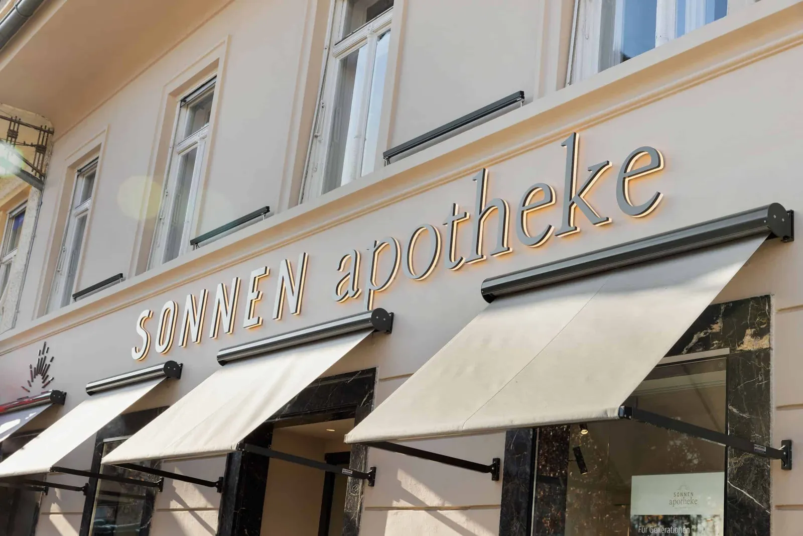 Sonnenapotheke Graz by Viereck Architekten ZT-GmbH