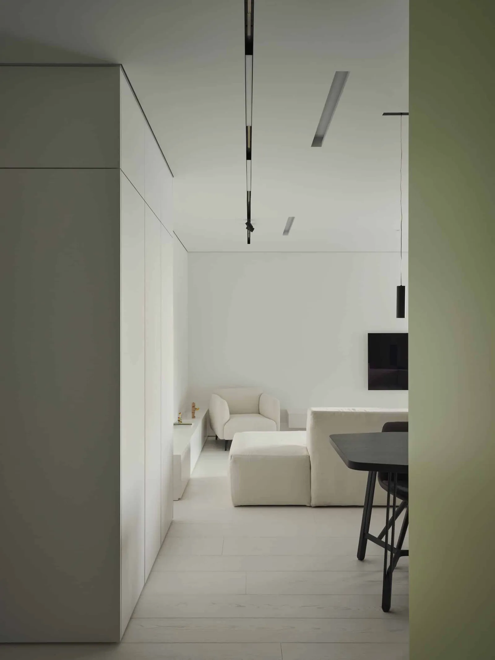 P63 apartment by DA BUREAU