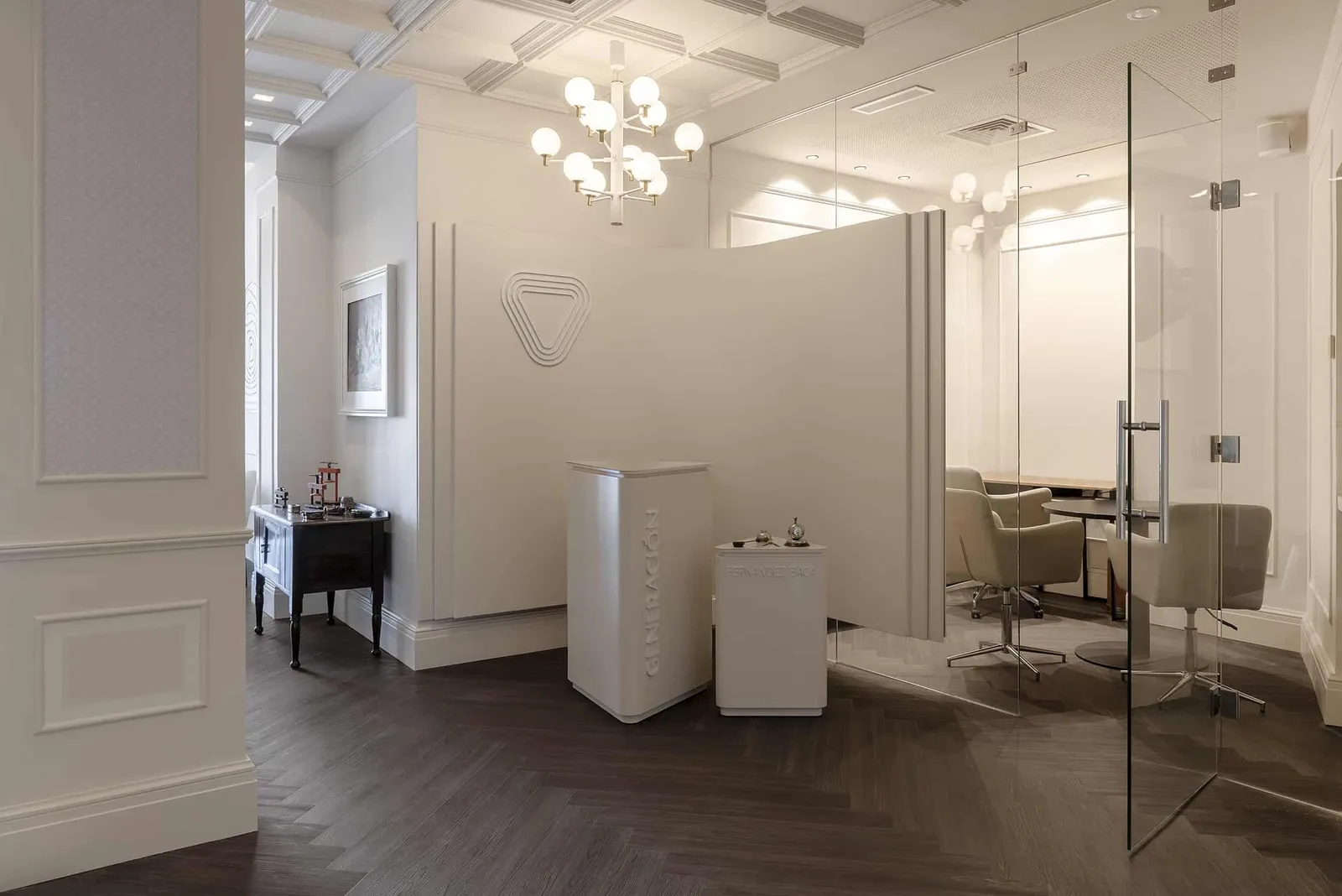 Fernández-Baca | Generación Dental Clinic by Paco Lago Interioriza