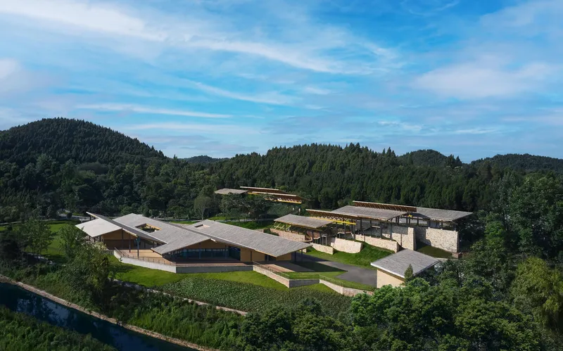Jingyang Maker Center by SYN Architects