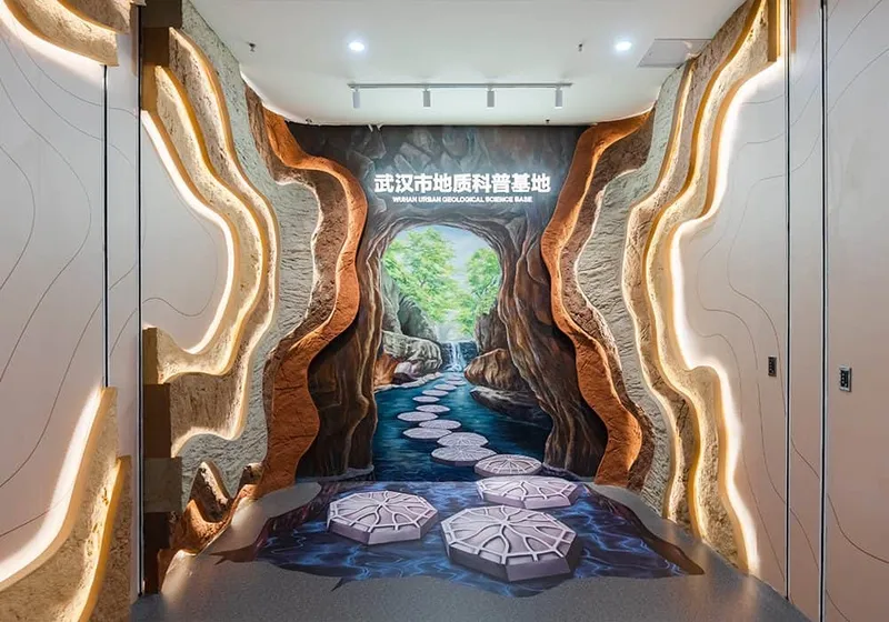 Wuhan Geological Science Popularization by Shenzhen Silkroad Blue Creative Display Co. Ltd