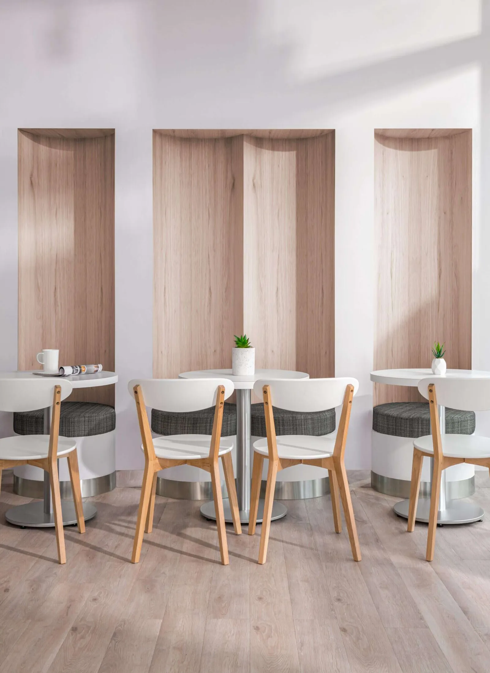 Holo Tea & Cafe by Dexign Matter Studio