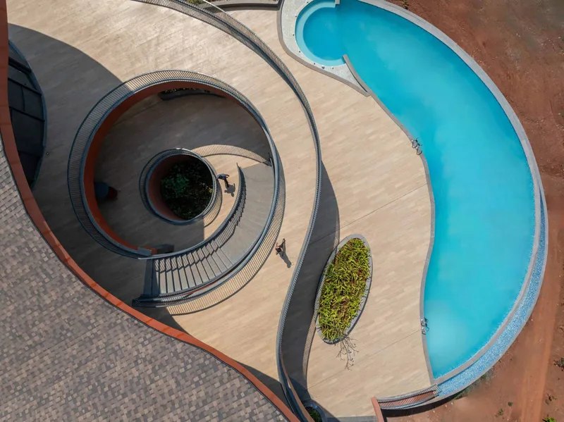 Crest Nine by Sanjay Puri Architects