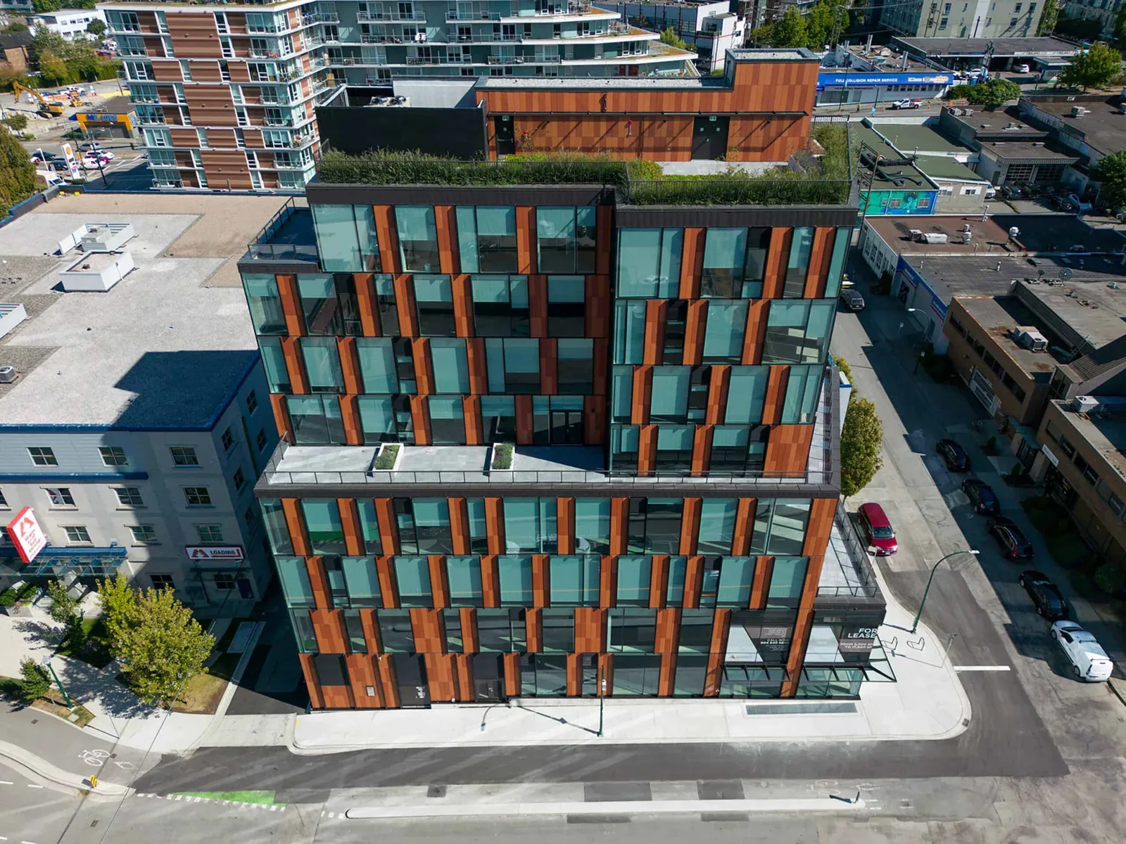 Focal on 3rd by ph5 architecture inc