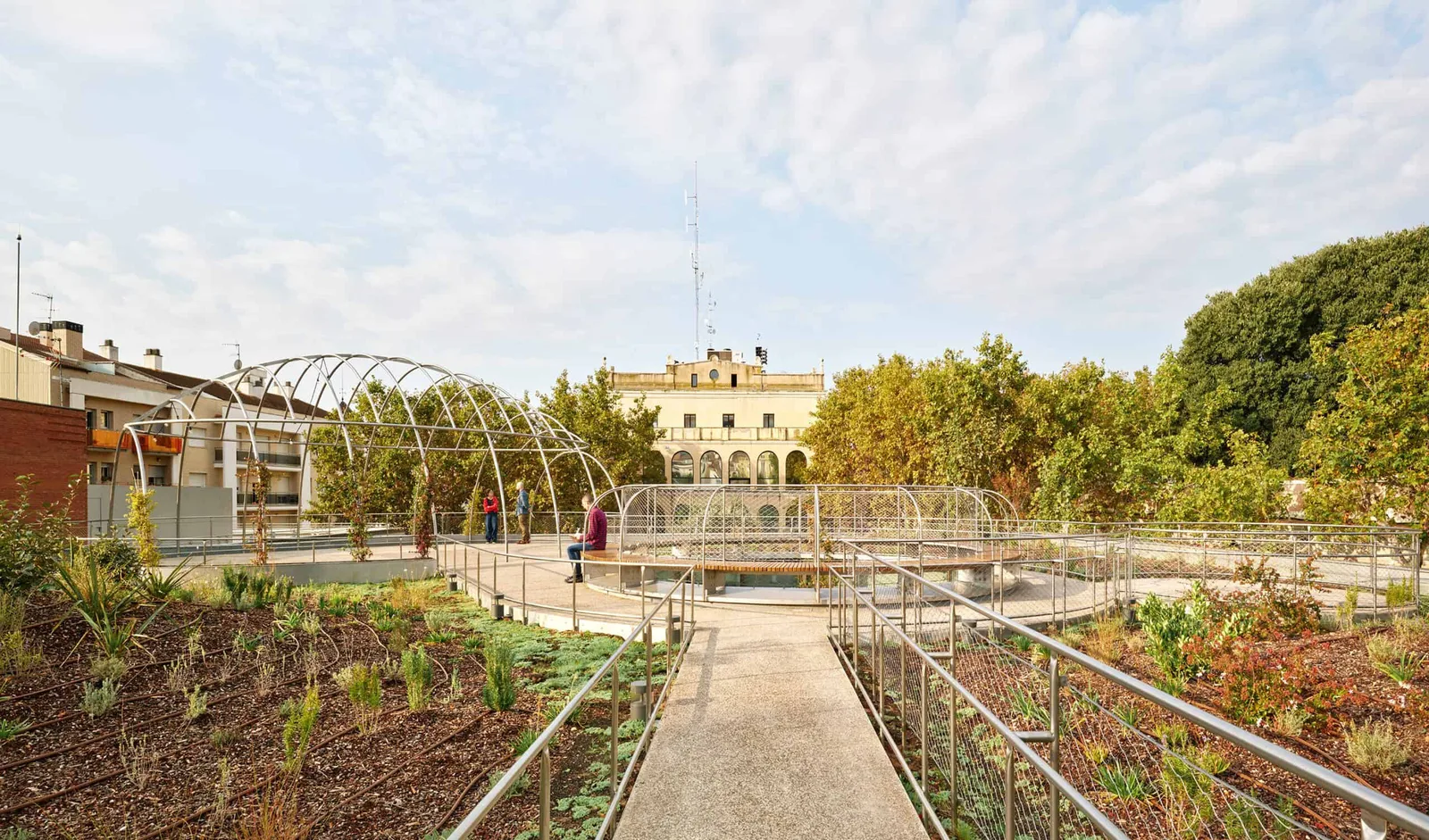 Extension of the Sta. Oliva library in Olesa de Montserrat by Coll-Leclerc
