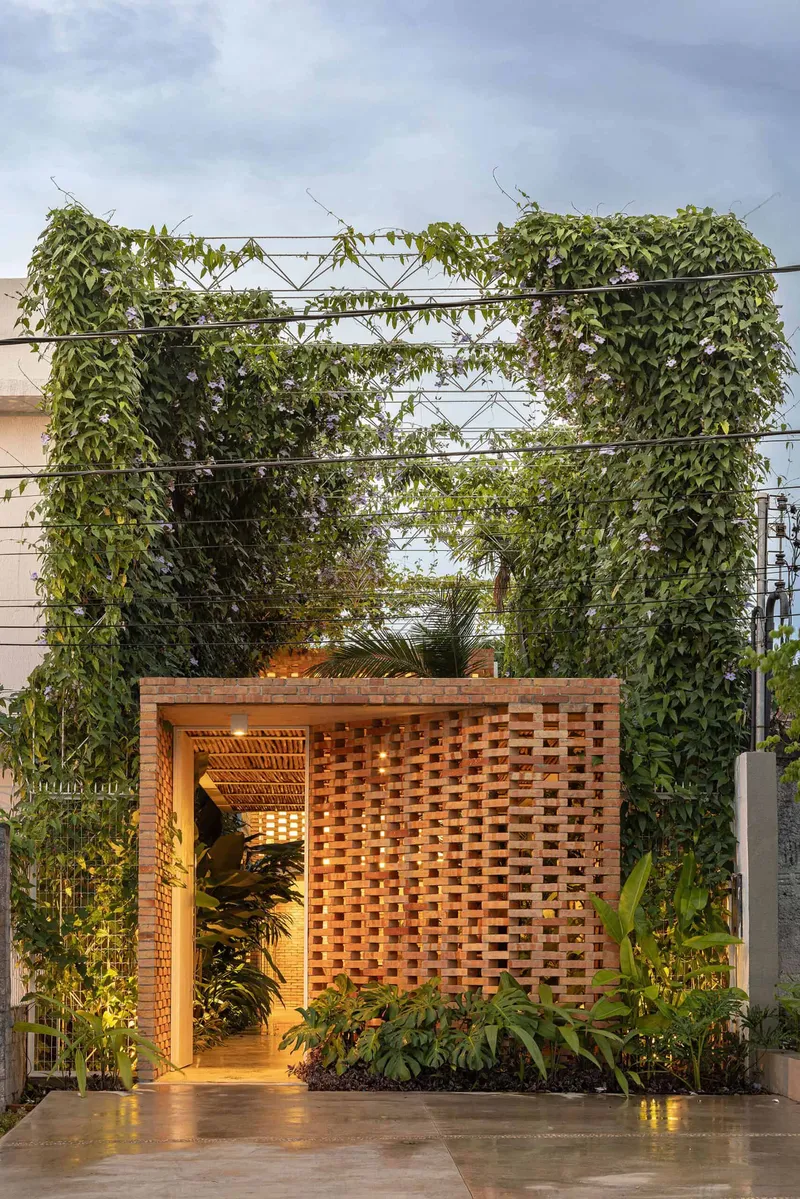 Tropical Shed by Laurent Troost Architectures