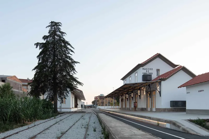 REMC – Reabilitação da Estação Ferroviária de Macedo de Cavaleiros by Alexandre Loureiro Architecture Studio