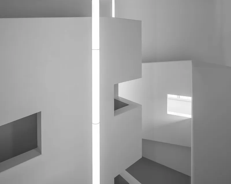 Flowing Space by FuSTUDIO Photography