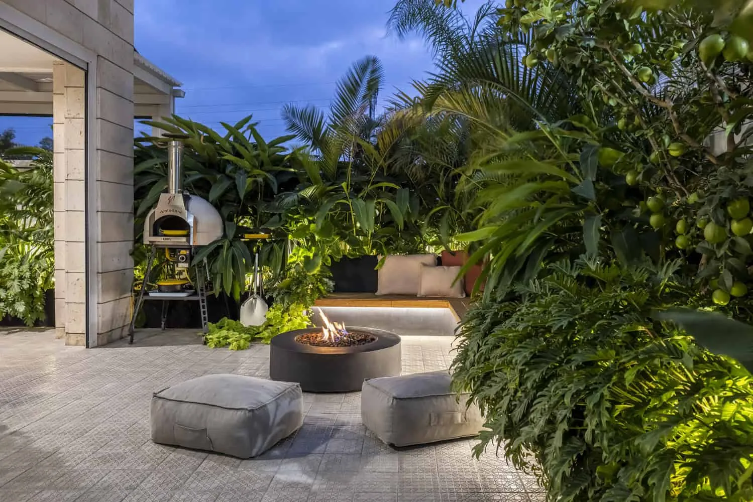 Tropical atmosphere by GreenTouch