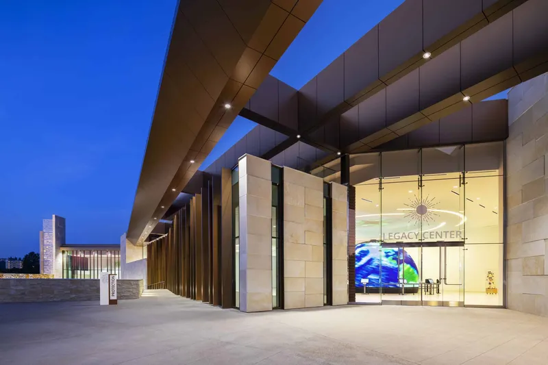 Legacy International Center by Carrier Johnson + CULTURE