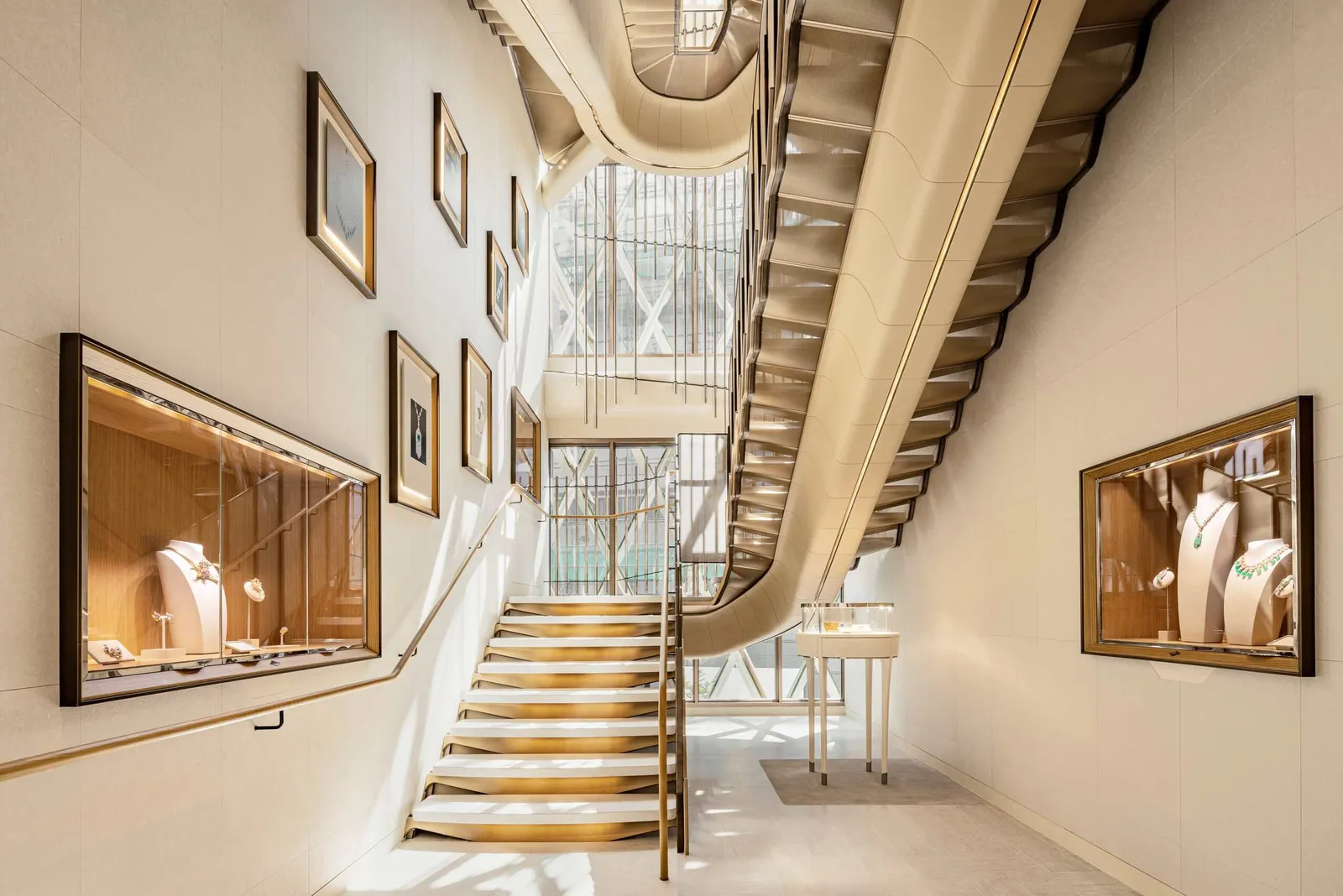 Van Cleef & Arpels’ Seoul Maison by Jouin Manku