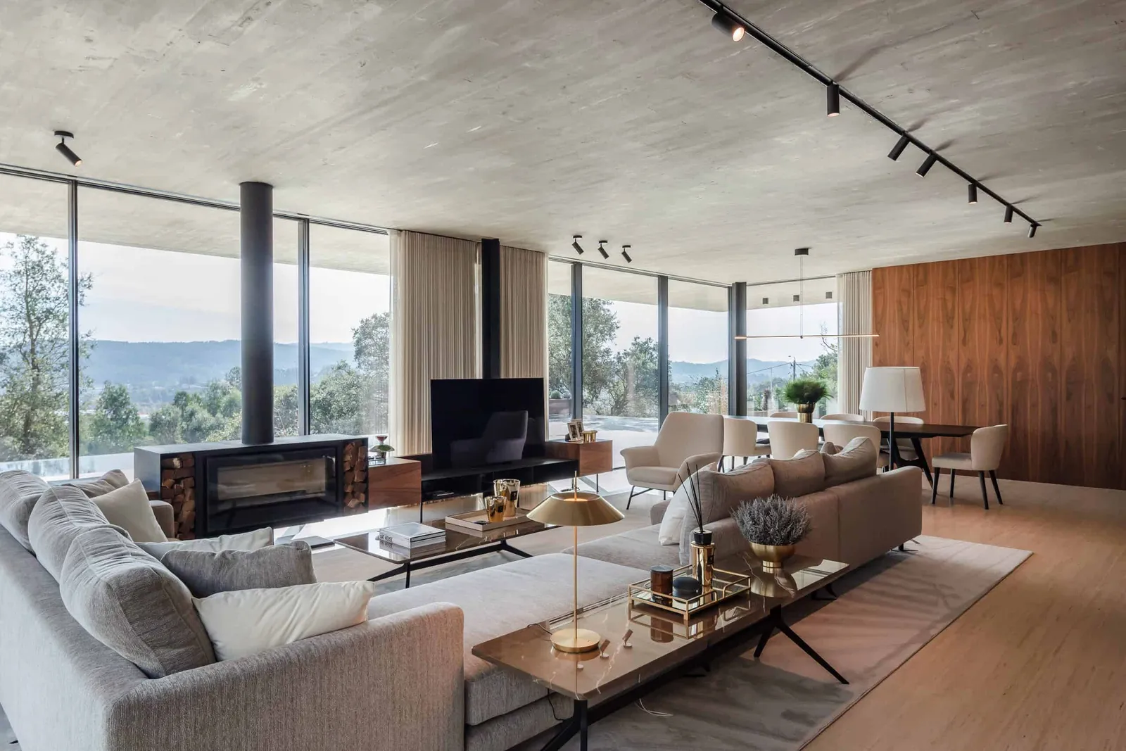 Cork Tree House by TRAMA Arquitetos