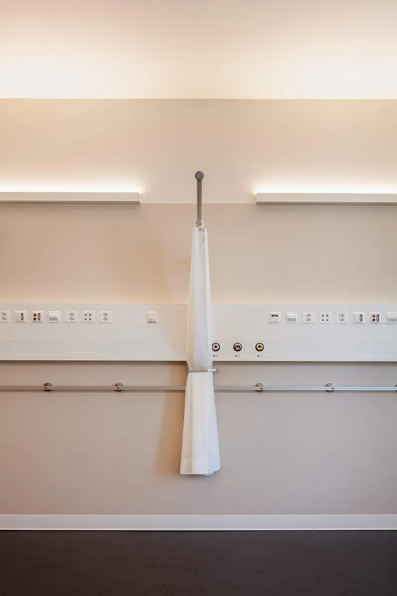 Bern Inselspital by HGEsch Photography